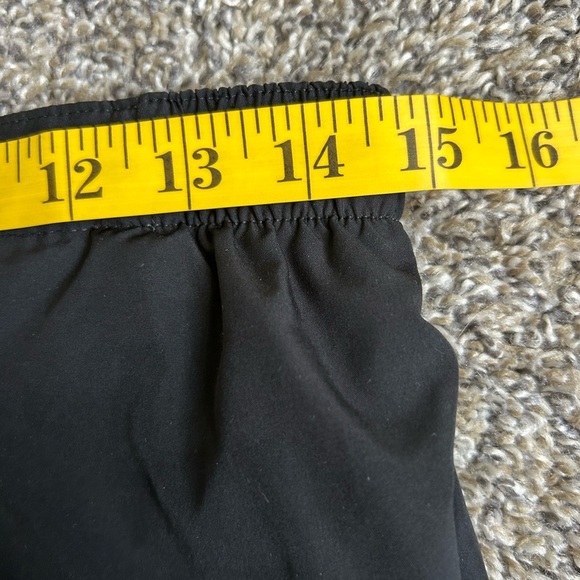 New Balance women’s running shorts with drawstring size small - Picture 6 of 7